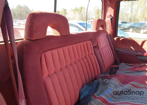 1993 Chevrolet Gmt-400 C1500 from USA, damaged, VIN 1GCEC14K5PE155820